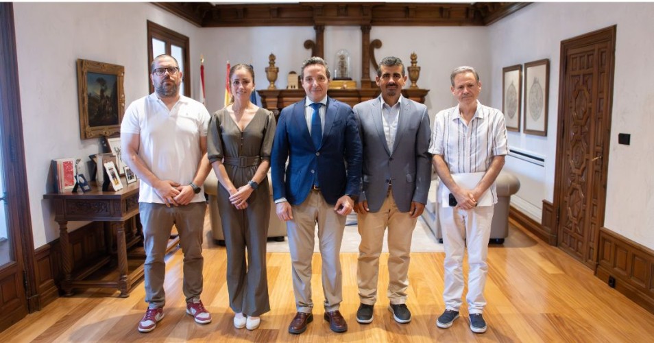 University of Salamanca presents the progress of the Centre of Excellence for Strategic Mineral Resources to ICAMCyL Foundation